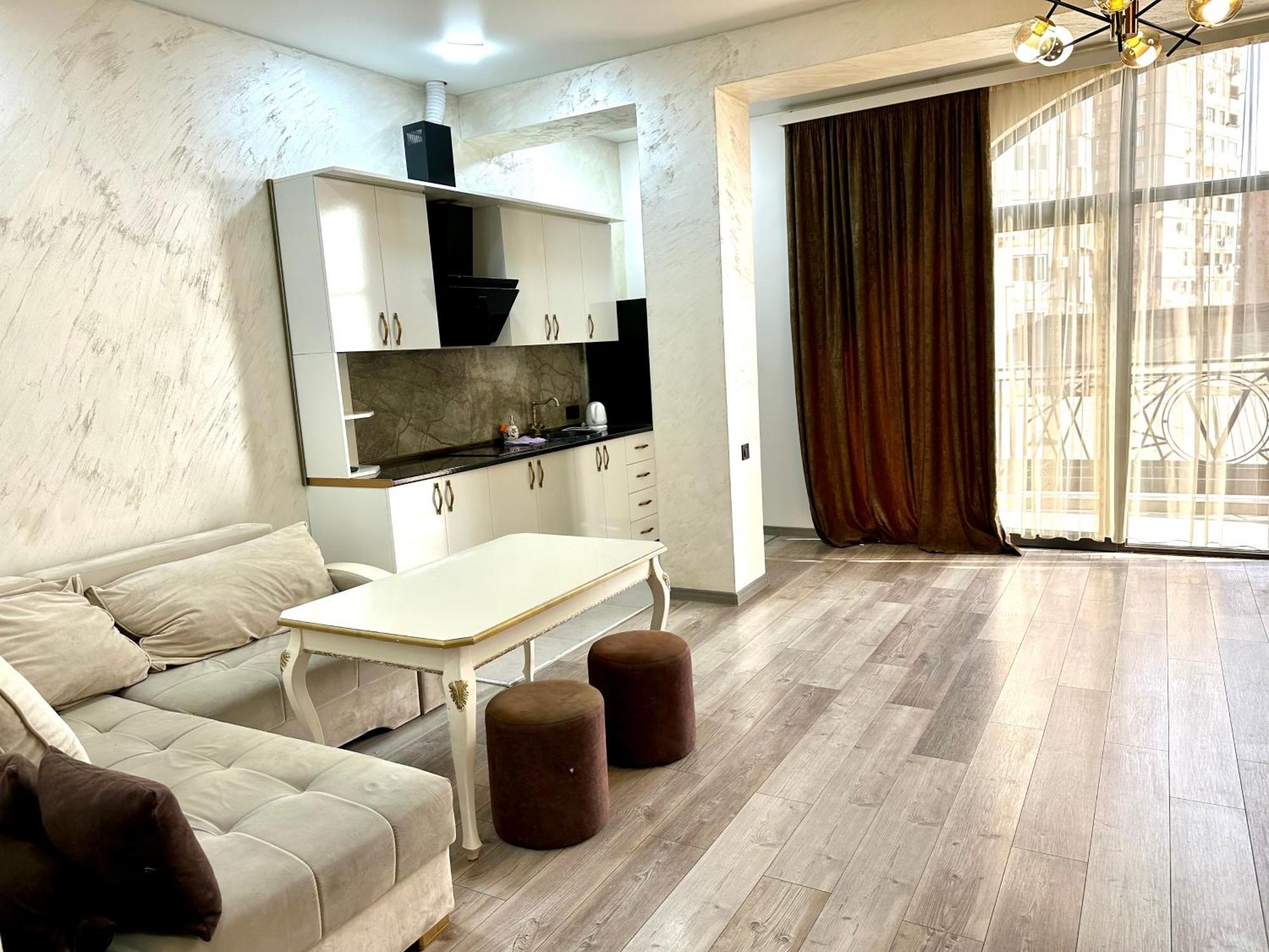 New Apartment In Downtown Ереван Экстерьер фото