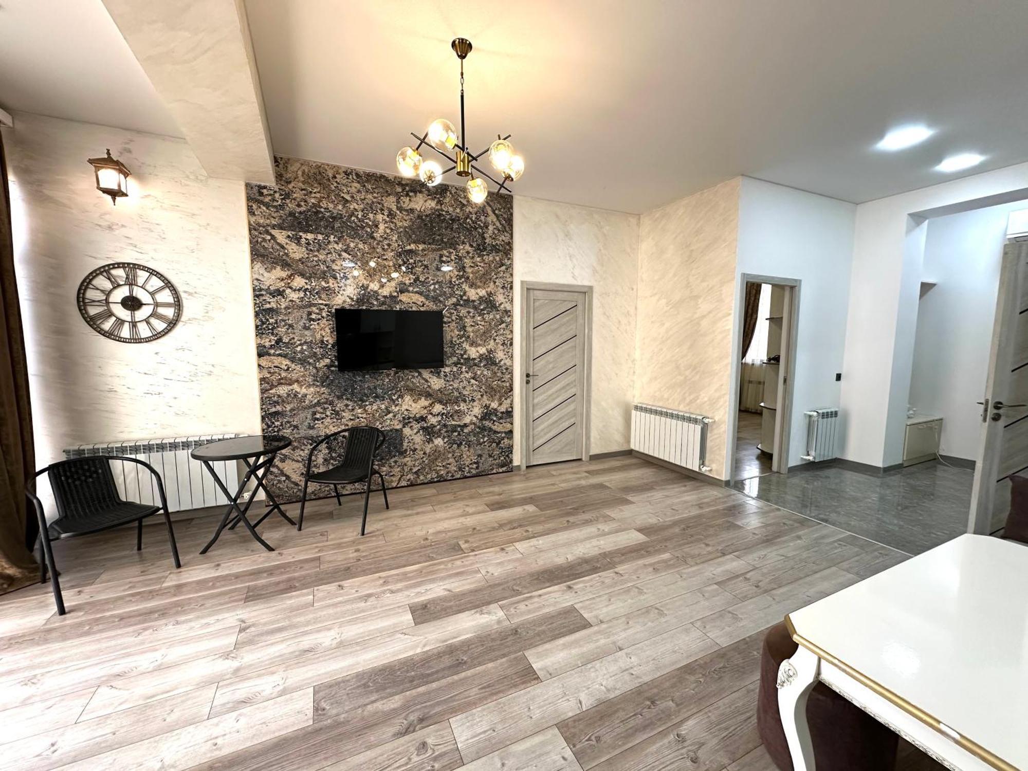 New Apartment In Downtown Ереван Экстерьер фото